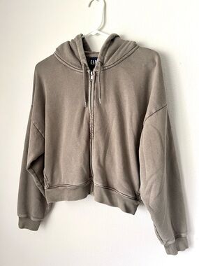 GAP Cropped Zip-Up Hoodie in Taupe Gray